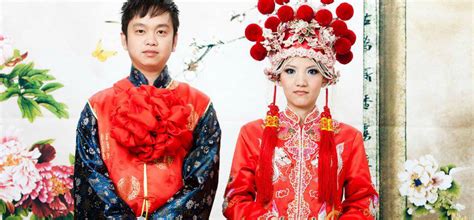 Before the wedding although chinese wedding customs varies from area to area, there are essential rituals they have in common. 6 weird and wonderful Chinese Wedding traditions | Wedded ...