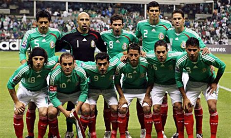No puedes defender lo indefendible, nosotros no calificamos a la siguiente ronda y por ende eso se puede considerar un fracaso. Mexico: otro buen equipo en Sudáfrica 2010 : Sudafrica ...