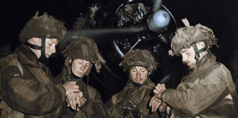Upbeat News These Colorized Images Redefine The Meaning Of History