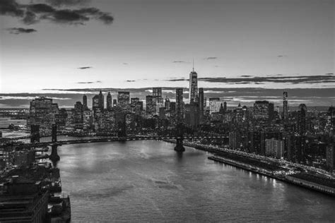Mahattan Bridge East River And Lower Manhattan New York City New
