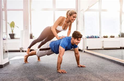 The Secret To Staying Fit The Couples Workout Partner Up