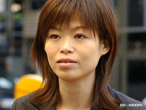 The kanji spelling 可愛い is an example of ateji (当て字) and jukujikun (熟字訓), and uses an irregular reading of 愛. だいたひかる「友達は少なくていい」 乳がんを経験したから ...