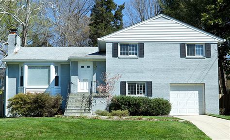 The standard single story model comes in either 7/12 or 5/12 pitch model. What Are the Standard Garage Door Sizes - The Home Depot