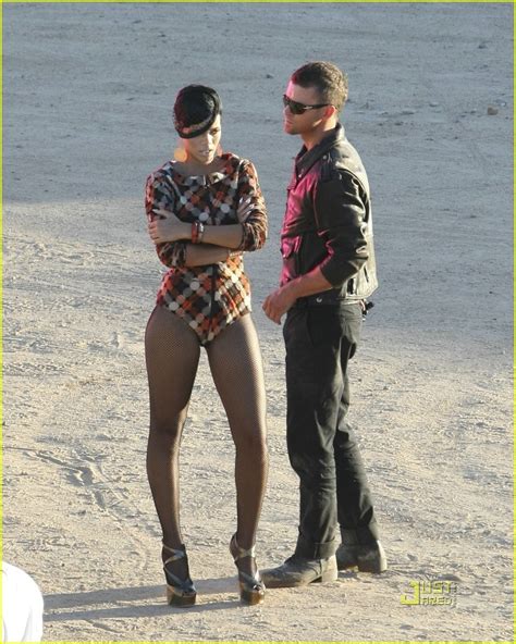 Jt On Set Rehab Music Video With Rihanna Justin Timberlake Photo 2647419 Fanpop