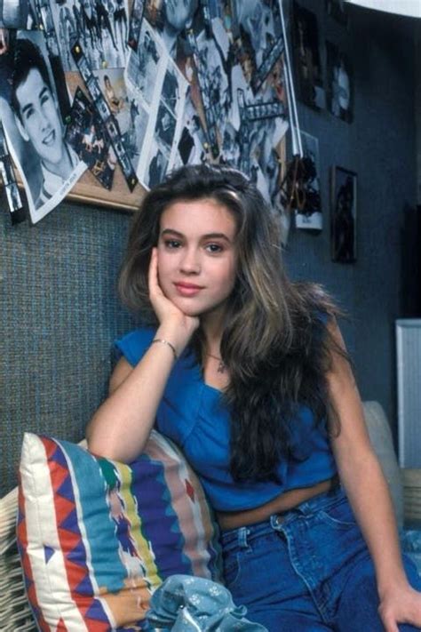 30 Fascinating Photos Of A Young And Beautiful Alyssa Milano In The 1980s And ‘90s ~ Vintage