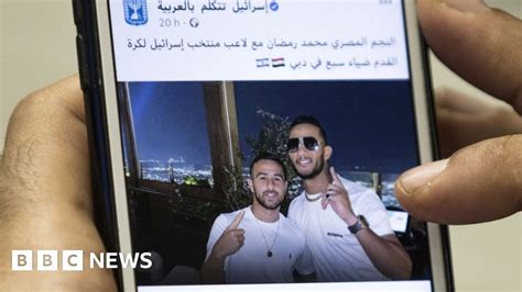 Egypt Singer Mohamed Ramadan Faces Lawsuit Over Photo With Israelis