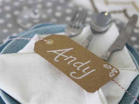 6 Adorable Place Cards You Can Make In 5 Minutes Or Less Hgtv Crafternoon Hgtv