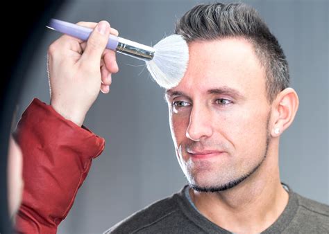 5 Best Face Powders For Men