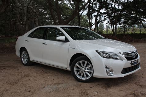Toyota Camry Hybrid Drive Review