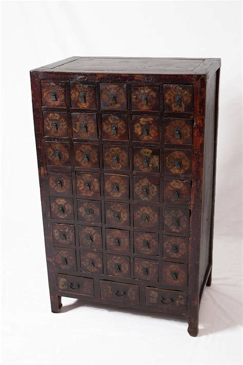 What's the risk of old medication? Antique Traditional Chinese Medicine Cabinet Apothecary ...