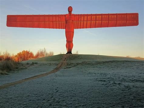 20 Incredible Angel Of The North Photographs Celebrate Its 20 Years