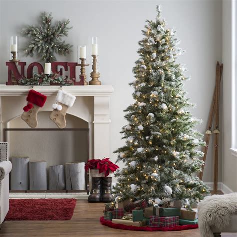 Steps To A Perfect Christmas Tree Decorating Tips And Ideas The