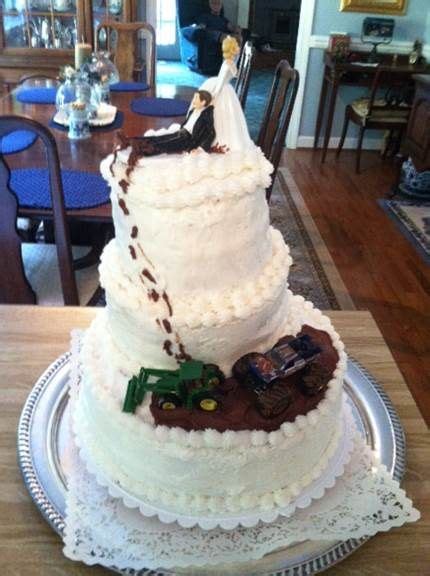 A True Redneck Cake Funny Wedding Cakes Wedding Cake Rustic