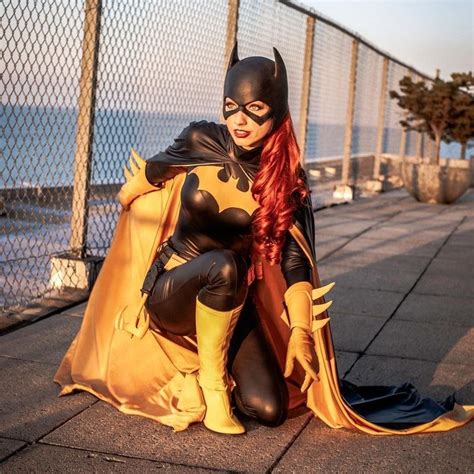 Batgirl By Amanda Lynne Cosplaygirls Cosplay Dc Batgirl Cosplay Batgirl Costume Superhero