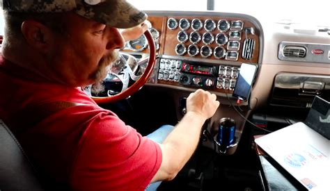 In my custom peterbilt with straight pipes. VIDEO: How to shift an 18 speed transmission