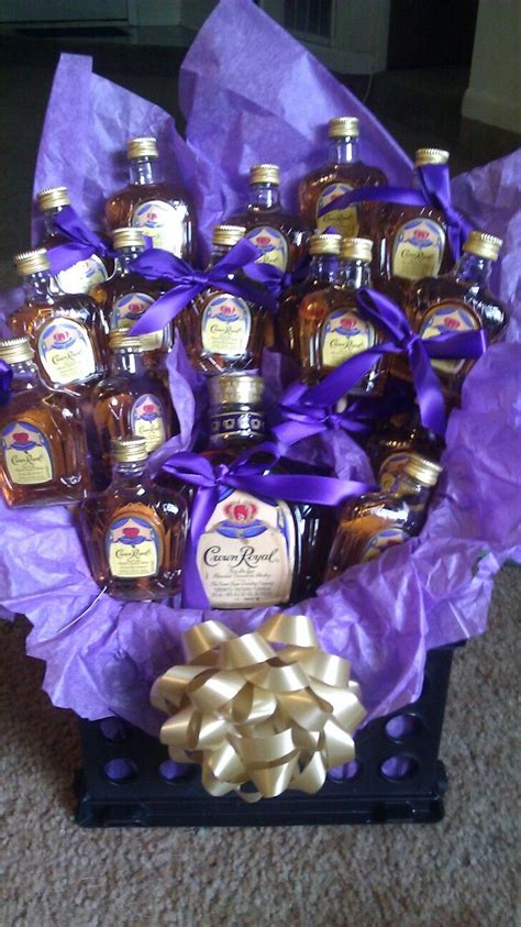 These unique diy easter basket ideas are perfect for babies, toddlers, tweens, teens (yes, even the guys), and many of these unique homemade easter baskets are easy to assemble from items you already have in your home—think and, of course, you can swap the jelly beans for mini wine bottles. 66 best Alcohol basket images on Pinterest | Gift ideas ...
