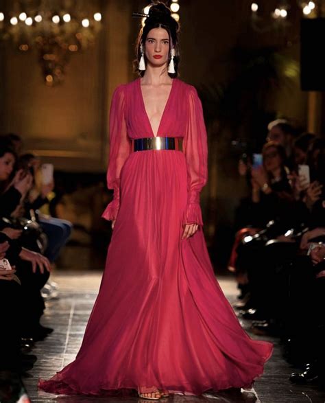 Pin By Miriam De La Riva On Evening Dresses In 2020