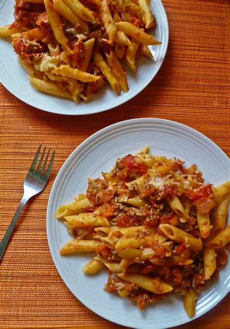 Easy Bolognese Pasta Bake Confused Julia