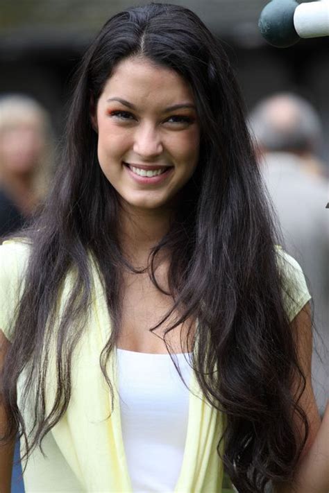 Doch trübt diese frau diese wundervolle zeit? GNTM: Wird Rebecca Mir zum internationalen Star? | Promiflash.de