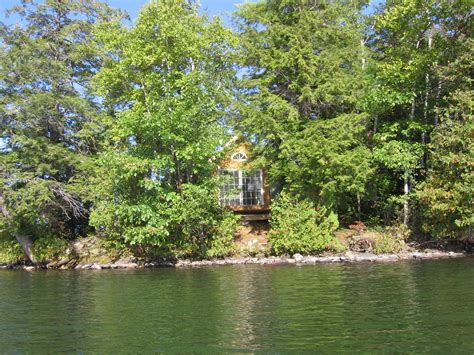 Nature Lovers Paradise Lake Island - Cabins for Rent in West Gardiner
