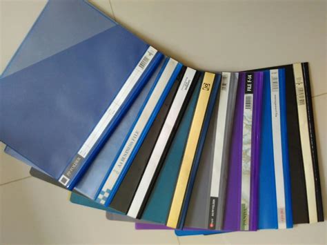 8 Clear Plastic Folders Olio