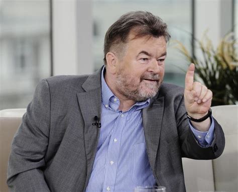 Edward miszczak, dyrektor programowy tvn, opowiada o najważniejszych wydarzeniach w jego życiu zawodowym. Aż po sufit odcinek 11, Joanna (Edyta Olszówka), Andrzej ...