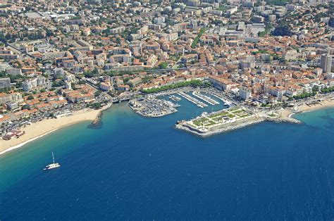 In 2017, it had a population of 35. Vieux-Port St-Raphael in Saint-Raphael, France - Marina ...
