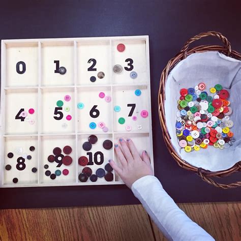 A Simple Counting Activity With Buttons Preschool Classroom