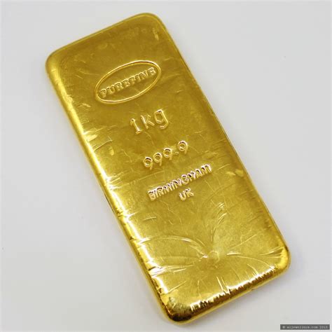 1 kilogram (32.148 fine troy ounces) gold cast bar, of minimum fineness 999.9, and bearing a serial number and identifying stamp of as per our list of good delivery refiners. 1KG Fine Gold Bar - £46807.70 | Unclassified | Gold Bars ...