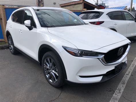 New 2019 Mazda Cx 5 Signature With 19 Alloy Wheels And Heated Seats Sport