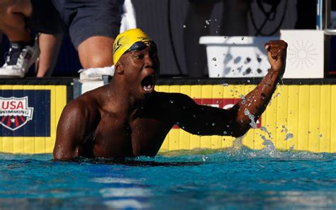 Photos Cals Reece Whitley Wins Mens 200 Meter Breaststroke At Stanford