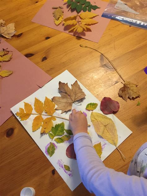 Fall Craft Idea Glitter Glue Leaves Autumn Activities For Kids Fall