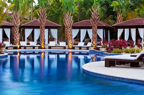 Luxury Hotels St Regis Bahia Beach Resort