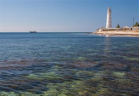 Premium Photo Lighthouse Tarkhankut In The Western Part Of Crimea