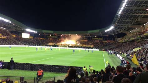 Strasbourg is right here a click from you. Tifo et craquage en tribune Loire NANTES-STRASBOURG - YouTube