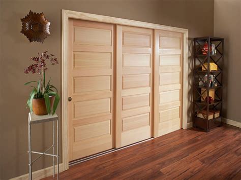 Makes those ugly sliding doors looks so much more high end! Triple Bypass Sliding Closet Doors | Sliding Doors