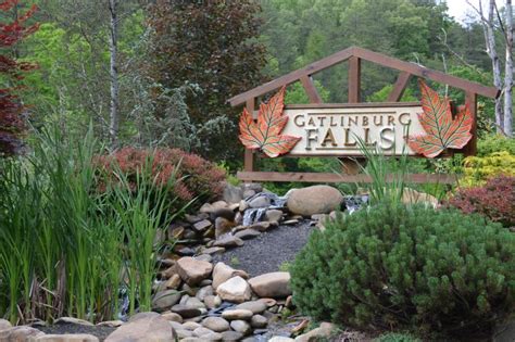 Let us make your next vacation one to remember. Luxury 2 Story 1 Bedroom Cabin in Gatlinburg Falls UPDATED ...