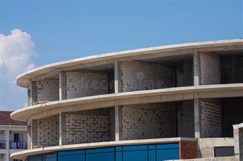 Precast Concrete Walls On Building Structures Precast Concrete