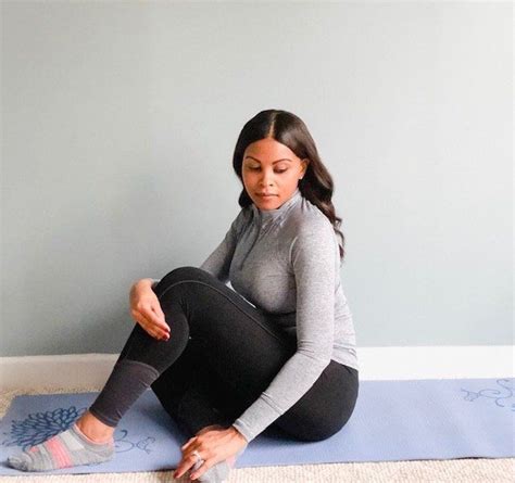 The 10 Minute Early Morning Yoga Routine You Need To Try