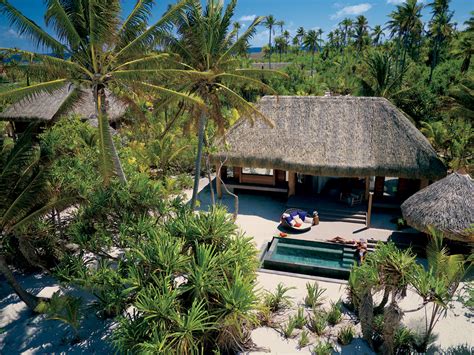 The exquisite polynesian atoll of tetiaroa, located 30 miles north of tahiti, has always been a place of stunning beauty, tranquility and rejuvenation — first for tahitian royalty, who chose this island above all others. Marlon Brando's Private Island Tetiaroa - eXtravaganzi