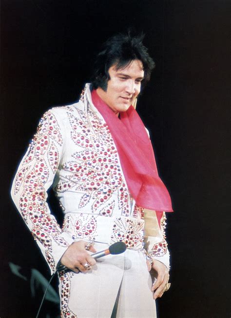 Elvis During His Show On March 17 1974 At 230 Pm At The Mid South