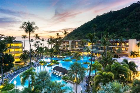 Review Phuket Marriott Resort And Spa Merlin Beach Families Magazine