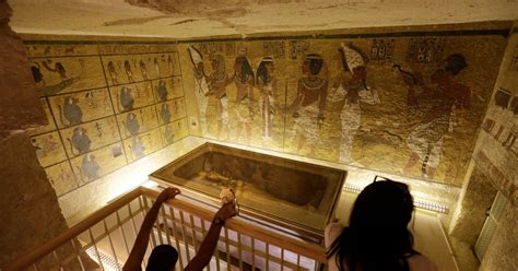 Artifacts From King Tuts Tomb Set For International Tour The Seattle