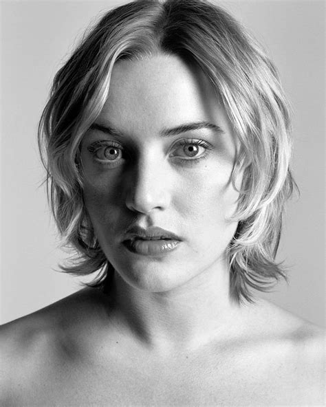 kate elizabeth winslet born 5 october 1975 is the recipient of an academy award an emmy