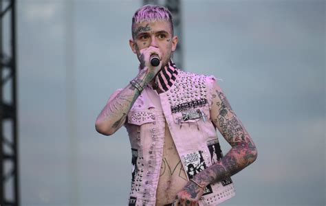 Emo Rapper Lil Peep Has Died Aged 21 Nme