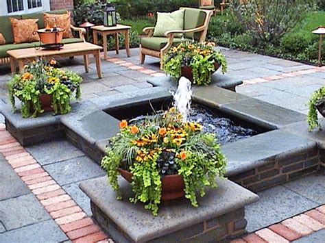 For sure, there are many outdoor fountain ideas that you can find on the internet lately. Totally Unusual Backyard Ponds, Pools and Fountains ...