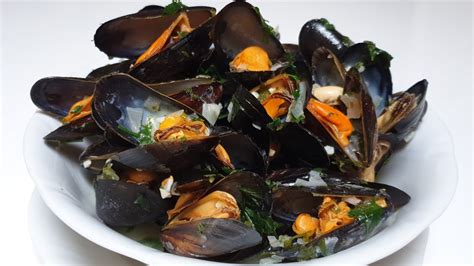 steamed mussels in wine broth mussels from belgium youtube