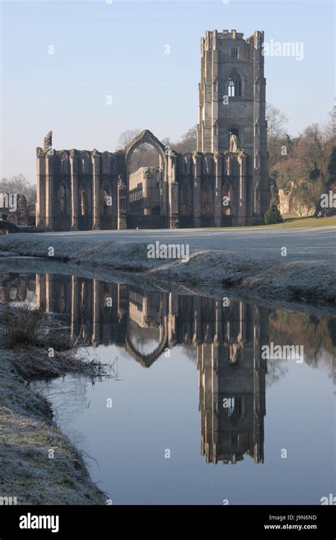 Fountains Abbey North Yorkshire Uk Stock Photo Alamy