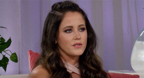 Jenelle Evans Definitely Pregnant And Shows Off Bump In A New Photo