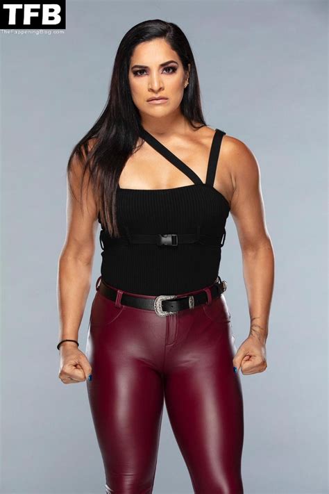 Wwe Women Raquel Gonzalez Raquel Women Raw Women S Champion Sexiezpix